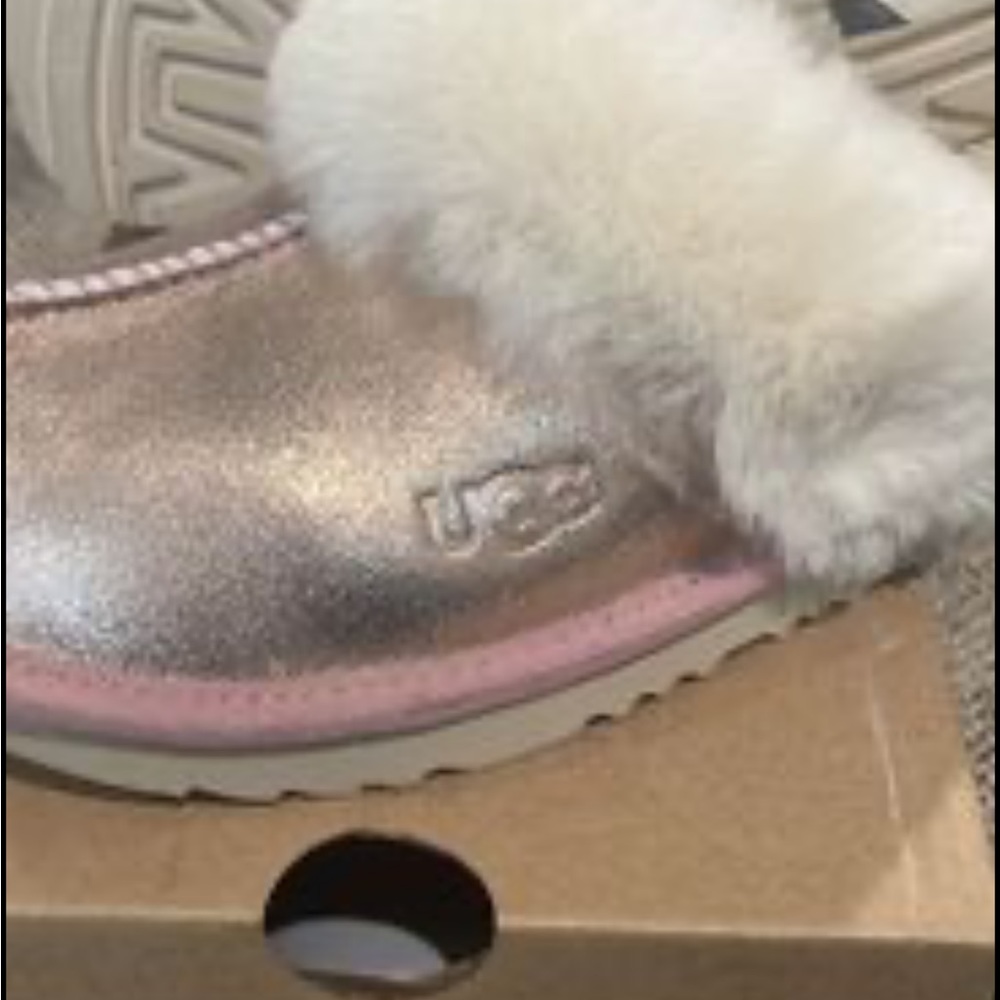 Brand new girls Ugg slippers